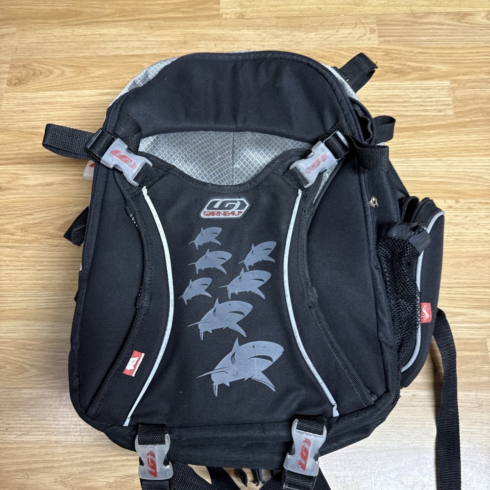 Garneau Cycling Bag Mens Large Black Buckle Backpack Travel‎ Pack